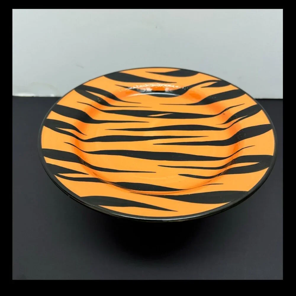 Evandale Tiger Strips Plate 8.5
